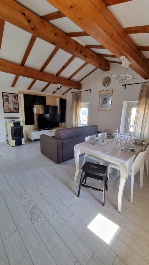 Apartmán Casa Elsa Torri Del Benaco Exteriér fotografie
